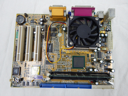SOLTEK SL-65H60 (Socket 370) + INTEL Celeron 1Ghz +128mb Ram + CPU Cooler 